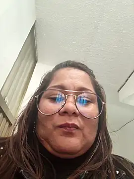 Lia taylor22 online show from April 17, 2026, 10:01 pm