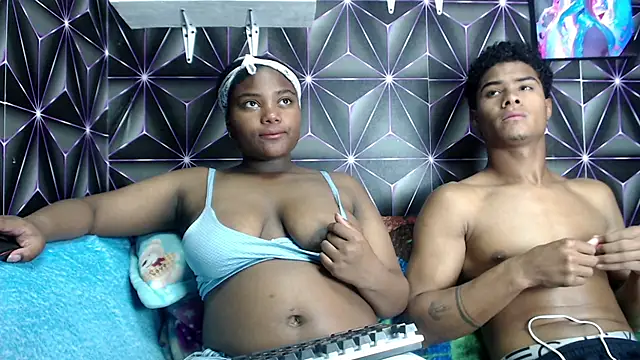 Candykss online show from May 8, 2026, 7:50 pm