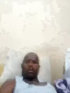 Snapshot of Zolani003 chatting on May 5, 2026, 7:50 pm Zolani003 online show from May 5, 2026, 7:50 pm