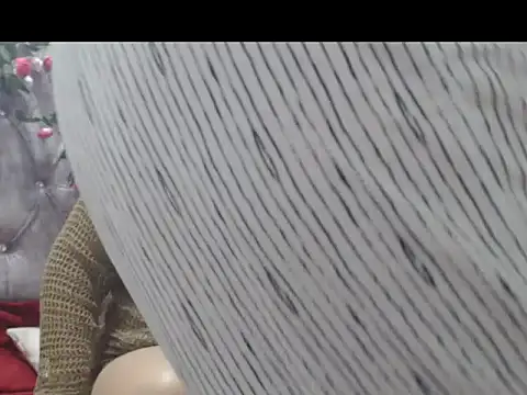 scarlet rosse96 online show from April 15, 2026, 12:53 pm