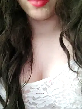 Kamilya89six online show from April 24, 2026, 2:41 pm