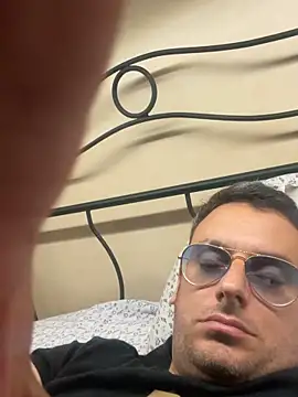 tonyboys19418 online show from March 29, 2026, 11:17 pm