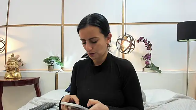 BrendaCantorel online show from April 22, 2026, 12:23 pm