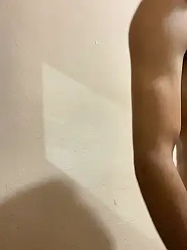 Snapshot of pareji-ta chatting on April 2, 2026, 5:03 am pareji-ta online show from April 2, 2026, 5:03 am