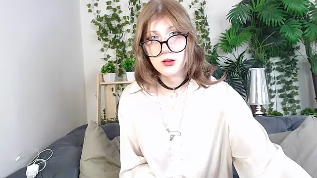 Snapshot of Elvessa_Aura chatting on March 27, 2026, 12:30 am Elvessa Aura online show from March 27, 2026, 12:30 am