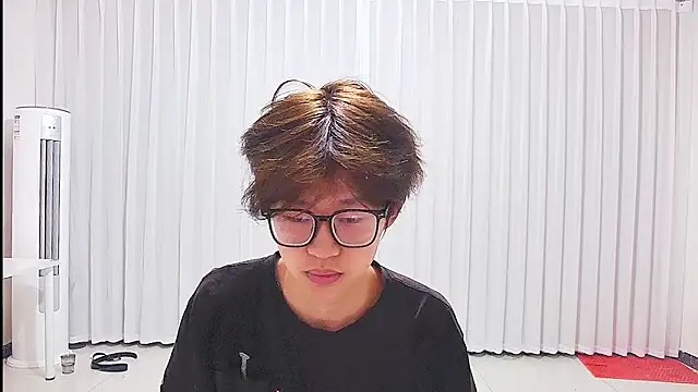 Snapshot of Chili-001 chatting on June 27, 2026, 2:56 pm Chili-001 online show from June 27, 2026, 2:56 pm