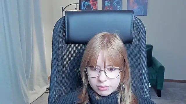 NiaHodge online show from March 10, 2026, 1:37 pm