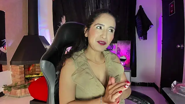 Vicky Angeel online show from May 12, 2026, 1:39 pm