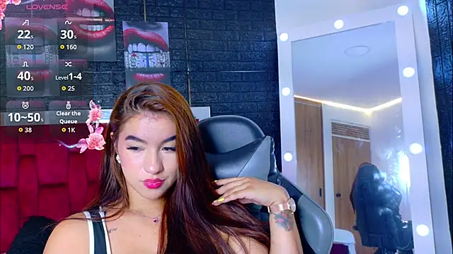 Snapshot of Victoria_Rous chatting on July 18, 2026, 6:27 pm Victoria Rous online show from July 18, 2026, 6:27 pm