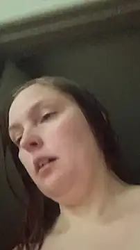 sexymomma2026 online show from April 5, 2026, 1:29 pm