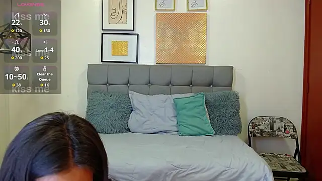 Sharon makelove online show from April 13, 2026, 7:18 pm