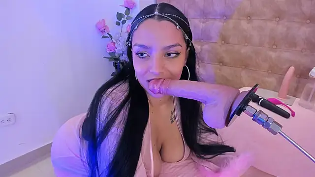 Snapshot of ariana_morelly chatting on May 24, 2026, 12:16 pm ariana morelly online show from May 24, 2026, 12:16 pm