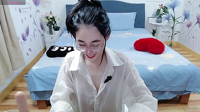 Snapshot of mila-baby-99 chatting on May 7, 2026, 6:39 am mila-baby-99 online show from May 7, 2026, 6:39 am