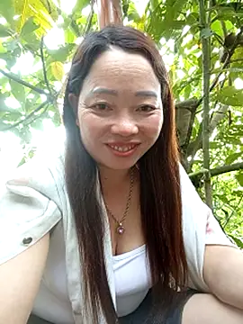 Snapshot of Yellow-pink chatting on July 6, 2026, 10:44 am Yellow-pink online show from July 6, 2026, 10:44 am