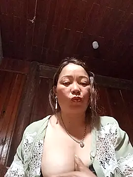 Yellow-pink online show from April 28, 2026, 3:00 am