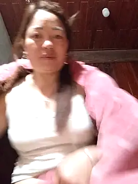 Yellow-pink online show from April 20, 2026, 11:06 pm