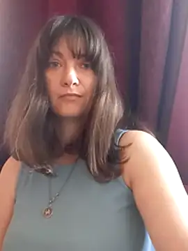 TorinaKiss077 online show from May 4, 2026, 9:23 am