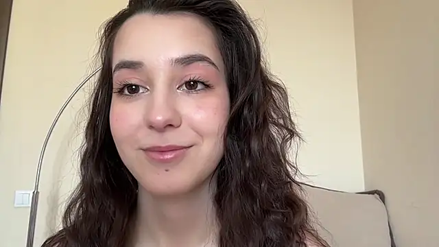 AdeleVelvet online show from March 17, 2026, 10:07 am