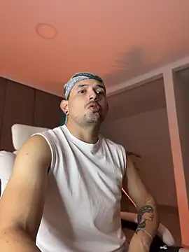 TroyeSavage online show from April 15, 2026, 10:32 am