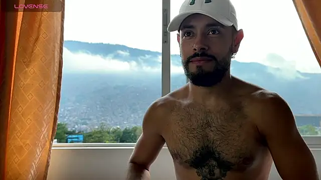 Mateobaer  online show from April 11, 2026, 1:15 pm