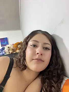 Lizzy hott online show from March 19, 2026, 3:28 am