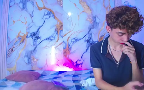 Desire Boys1 online show from March 31, 2026, 5:59 pm