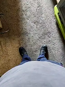 Snapshot of Alexdu89 chatting on March 9, 2026, 9:24 am Alexdu89 online show from March 9, 2026, 9:24 am