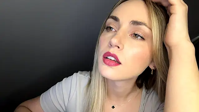ScarlettSensitive online show from May 22, 2026, 8:34 am