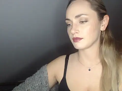 ScarlettSensitive online show from June 4, 2026, 8:13 pm