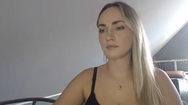 ScarlettSensitive online show from July 29, 2026, 2:16 pm