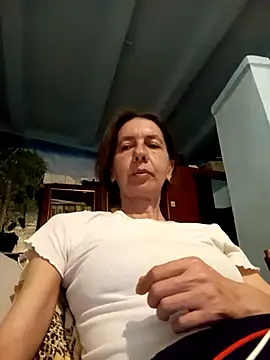 Tania9876 online show from May 5, 2026, 9:18 pm