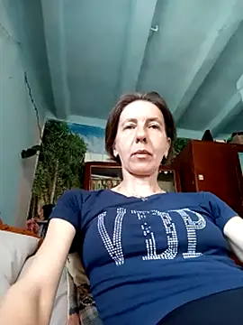 Tania9876 online show from May 6, 2026, 9:35 am