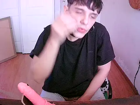 santi2002cum online show from March 9, 2026, 3:48 pm