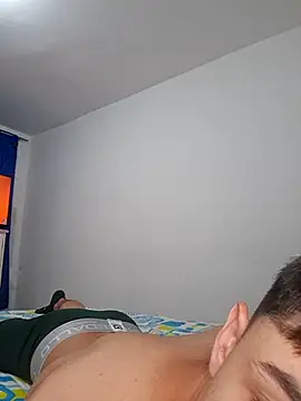 AxelKiran online show from April 17, 2026, 11:18 pm