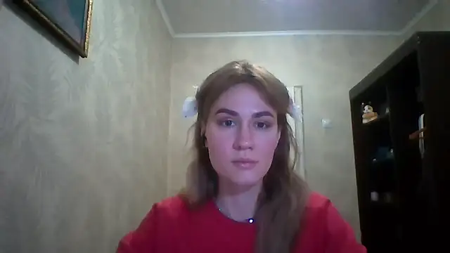 ElenoreHolguin online show from March 29, 2026, 5:14 pm