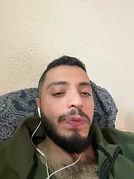 Snapshot of SoftAmjad chatting on April 23, 2026, 1:23 am SoftAmjad online show from April 23, 2026, 1:23 am