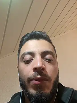 Snapshot of SoftAmjad chatting on April 8, 2026, 12:23 am SoftAmjad online show from April 8, 2026, 12:23 am
