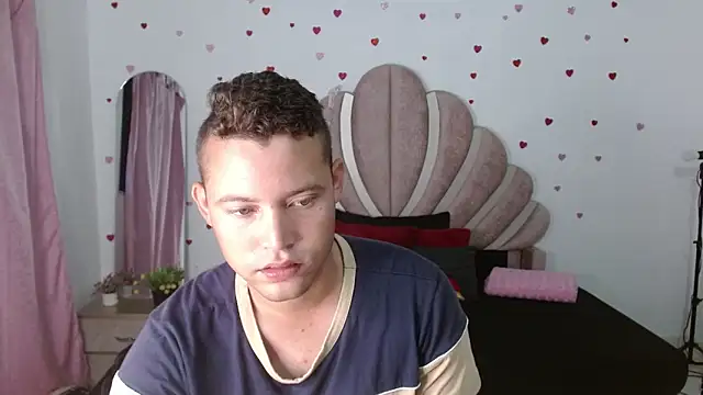 Snapshot of sven_fox723 chatting on May 14, 2026, 1:08 pm sven fox723 online show from May 14, 2026, 1:08 pm