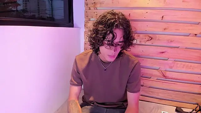 Skinny Mac online show from April 22, 2026, 12:45 pm