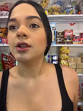 Snapshot of Bella-Ferrer chatting on June 11, 2026, 6:49 pm Bella-Ferrer online show from June 11, 2026, 6:49 pm