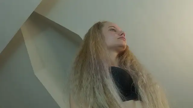 IceBlueBabe online show from June 2, 2026, 7:47 pm