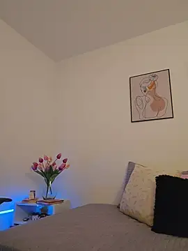 Victoria Evanss online show from April 17, 2026, 9:50 pm