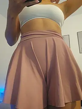 Victoria Evanss online show from April 4, 2026, 10:27 pm