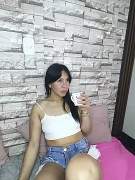 Camillemonroe  online show from July 16, 2026, 11:51 am