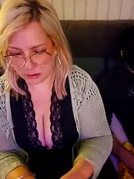 LexySaint online show from October 19, 2025, 4:21 pm