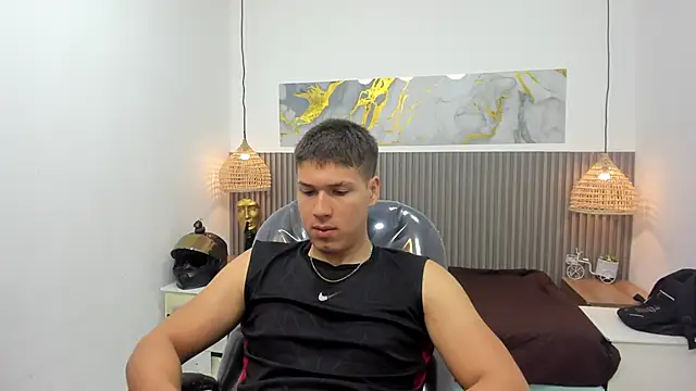 Snapshot of AlessandroFranco chatting on May 12, 2026, 1:28 pm AlessandroFranco online show from May 12, 2026, 1:28 pm