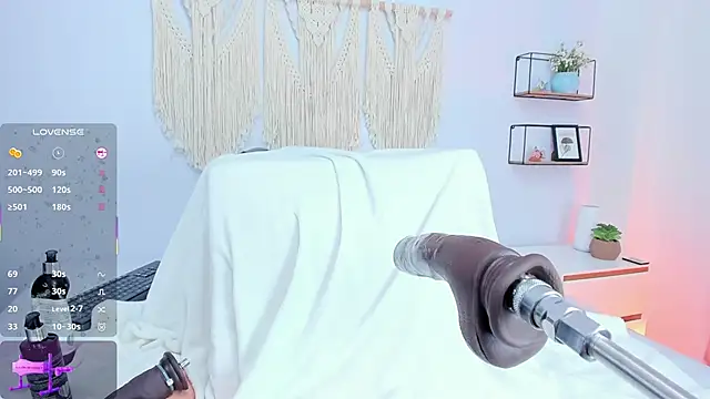 alexaa lovely online show from April 23, 2026, 2:30 pm