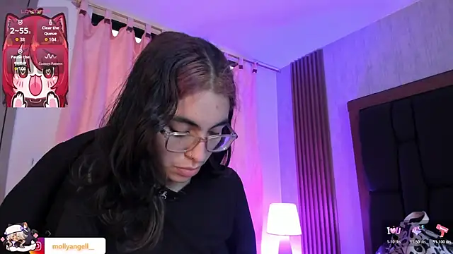 Snapshot of Molly_A chatting on June 24, 2026, 2:48 pm Molly A online show from June 24, 2026, 2:48 pm