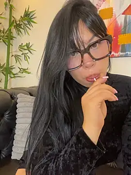 Queen Chanel XXX online show from June 4, 2026, 8:13 pm