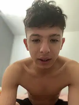 Daniel Roy online show from March 15, 2026, 7:32 pm